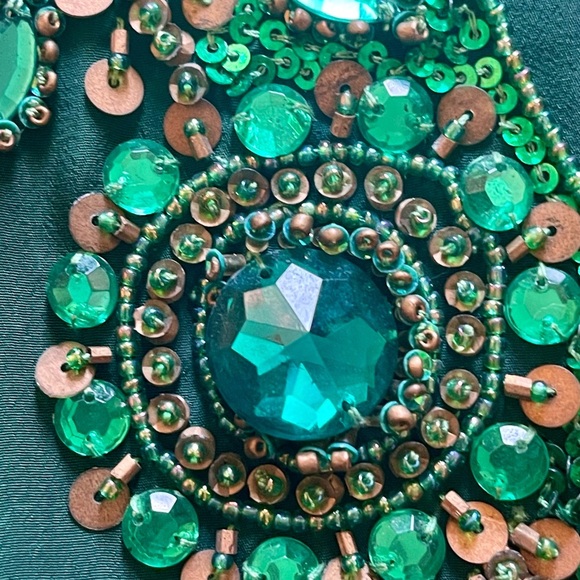 Indian Elegant Green Embroidered Women's Top With Jewels Size/ Large/XL - Picture 7 of 8